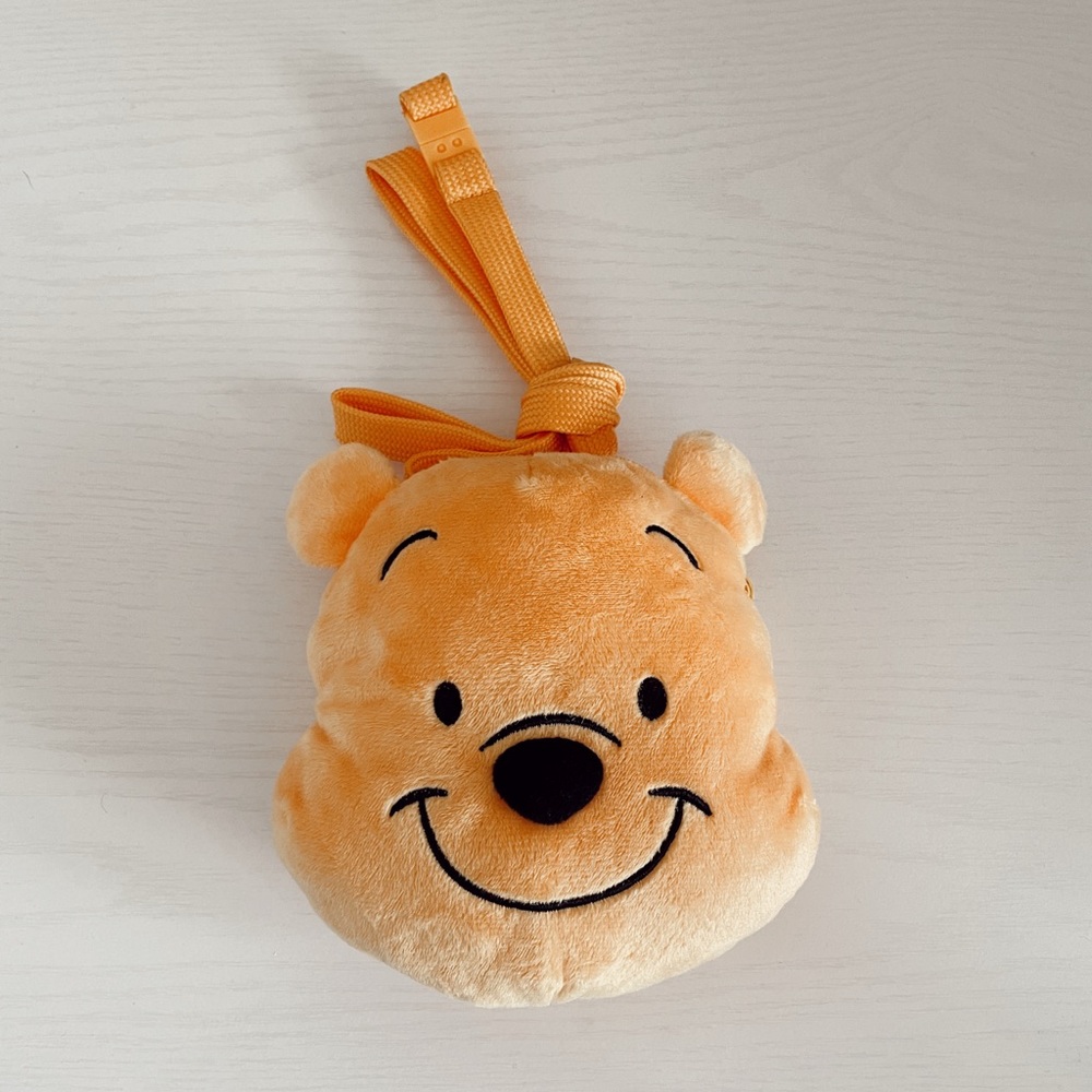 Tokyo Disney plush Winnie the Pooh crossbody bag